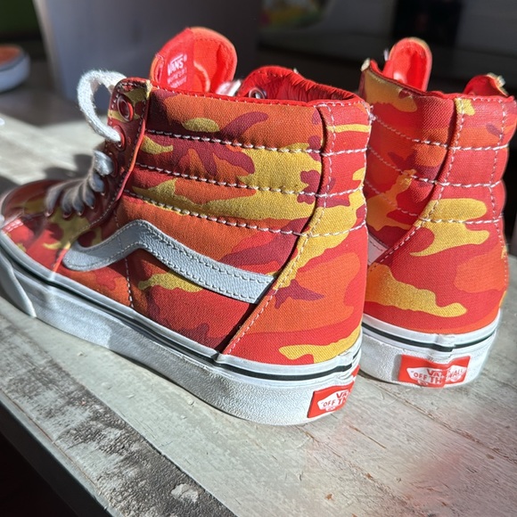 VANS Old School high-tops. Excellent shape. Maybe worn once. Men’s 4.5/W sz 6. - Picture 5 of 6